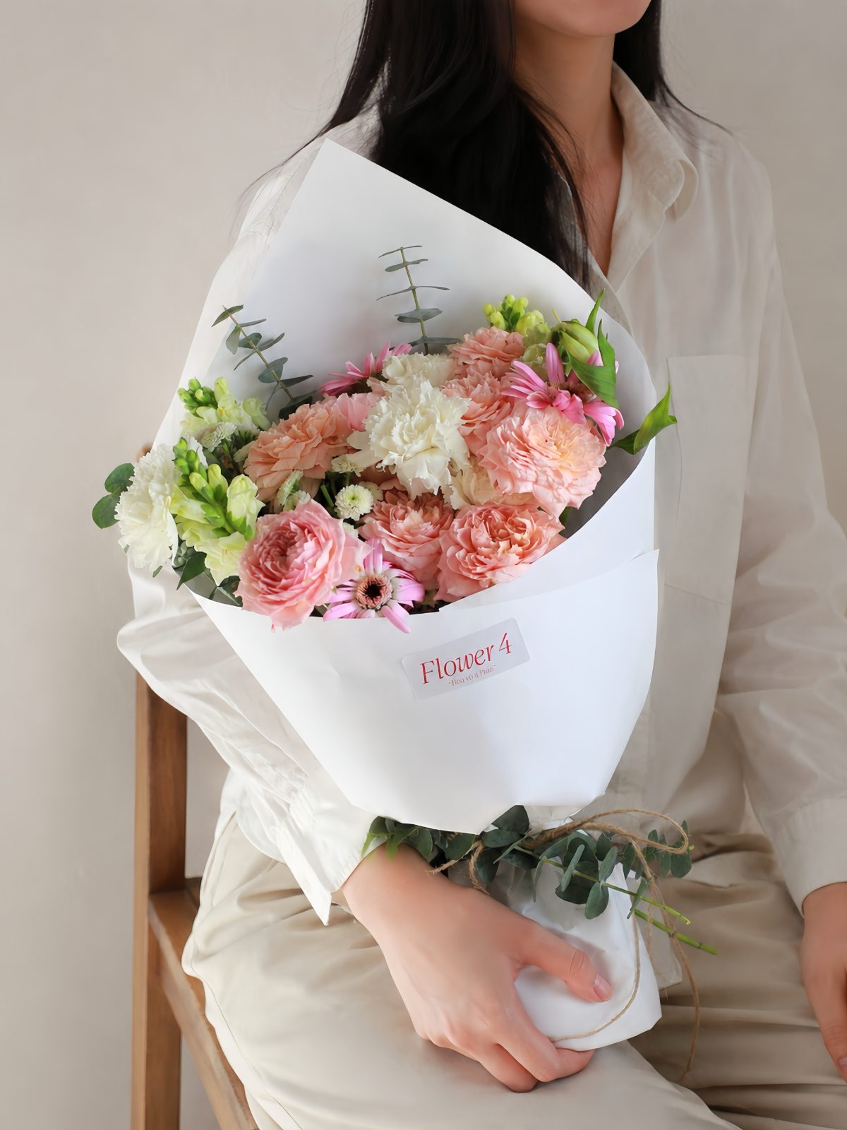 Bó hoa Hồng Julieta mix hoa lá phụ