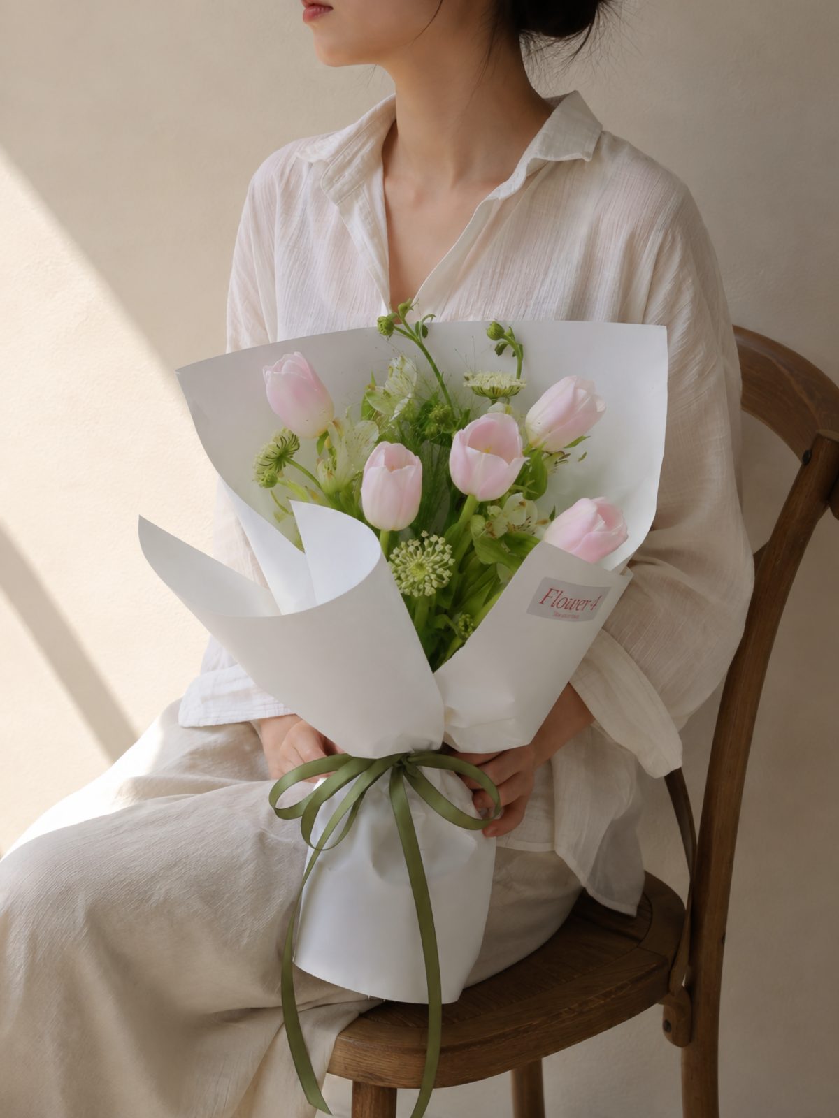 Bó 5 bông Tulip hồng nhạt